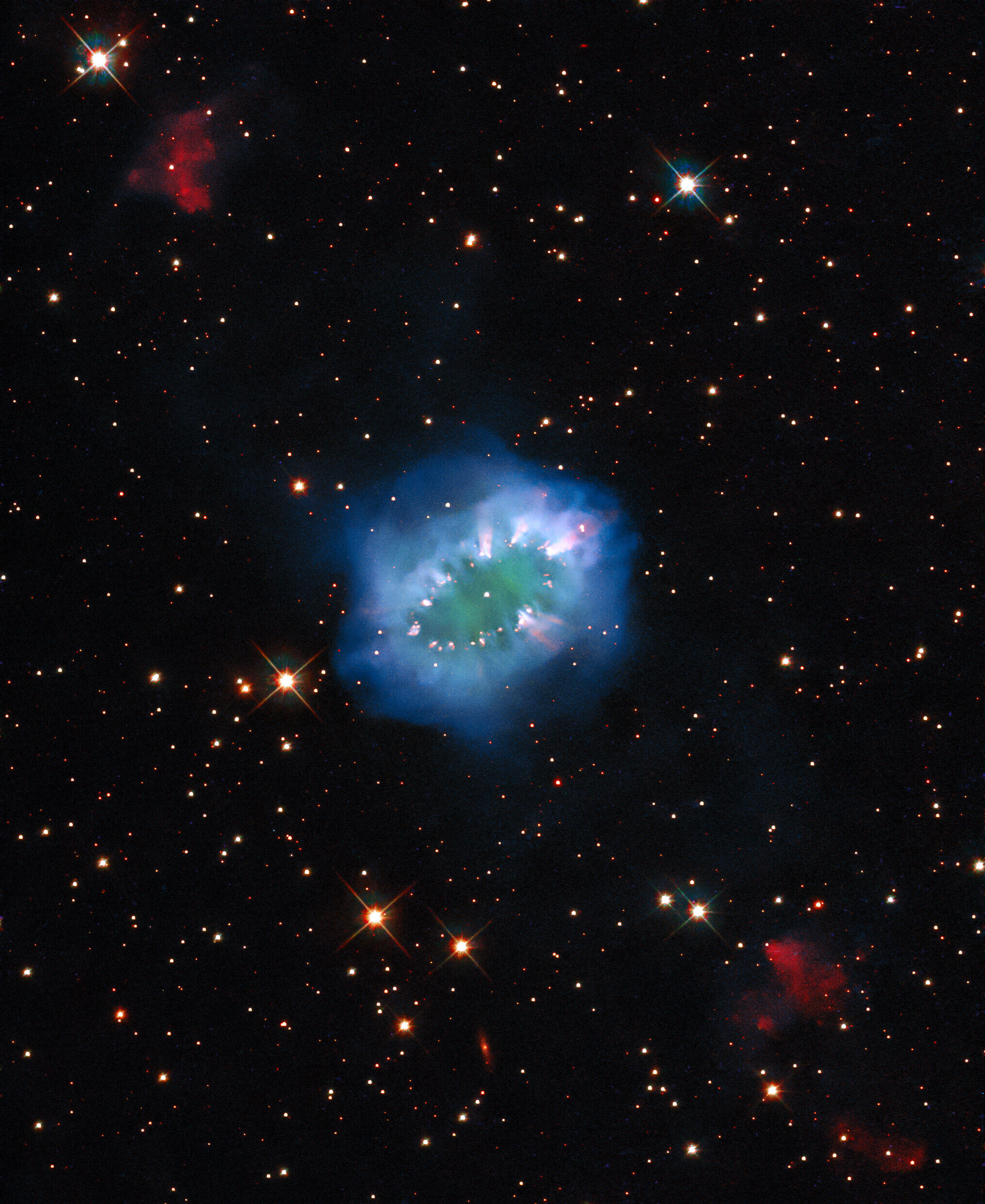 News Us Image Hubble Regarde Un Collier Cosmique Eblouissant Css Engineering Blog